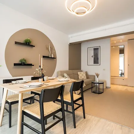 Apartament Spacious P06 Bucureşti